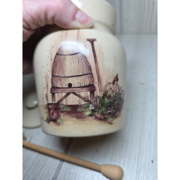 Vtg Yesteryears Hand Turned Honey Pot Texas USA Handmade Bee Hive Floral Country - Picture 3 of 8